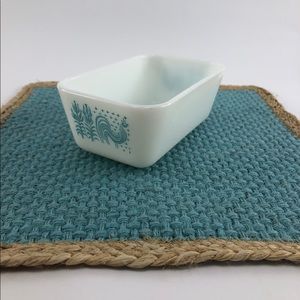 Vintage Pyrex Butterprint refrigerator dish